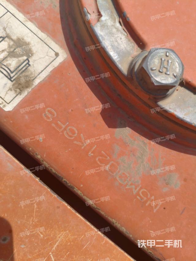 駕駛室頂部（整機(jī)外觀）