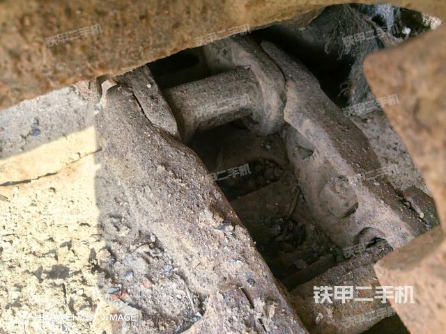 右側(cè)行走馬達(dá)蓋板(行走機(jī)構(gòu)) 右側(cè)行走馬達(dá)蓋板(行走機(jī)構(gòu))