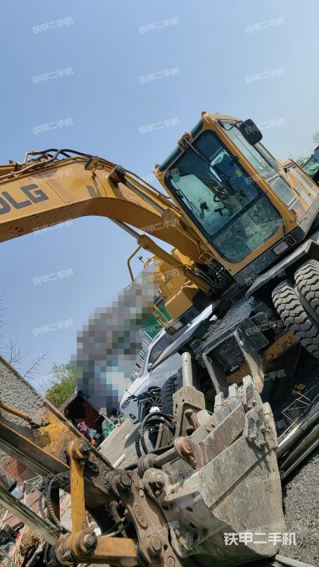 駕駛室整體（整機(jī)外觀）