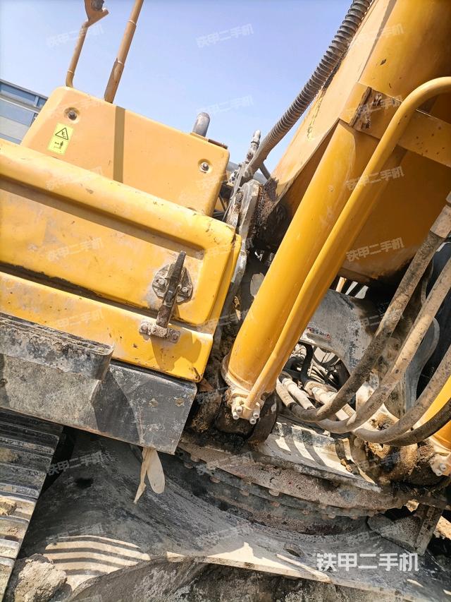 大臂根部?斜視（工作和回轉(zhuǎn)裝置）