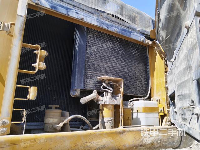 散熱器正面（大件艙室）