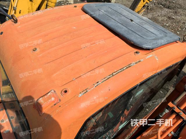 駕駛室頂部俯視（上車部件）