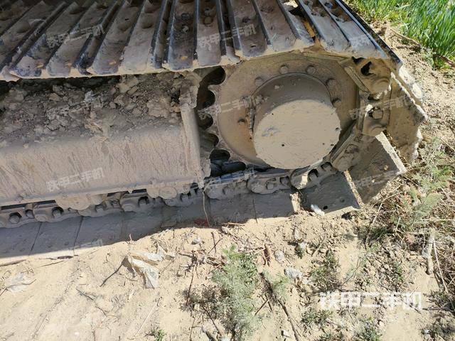 右驅(qū)動輪（行走機(jī)構(gòu)）