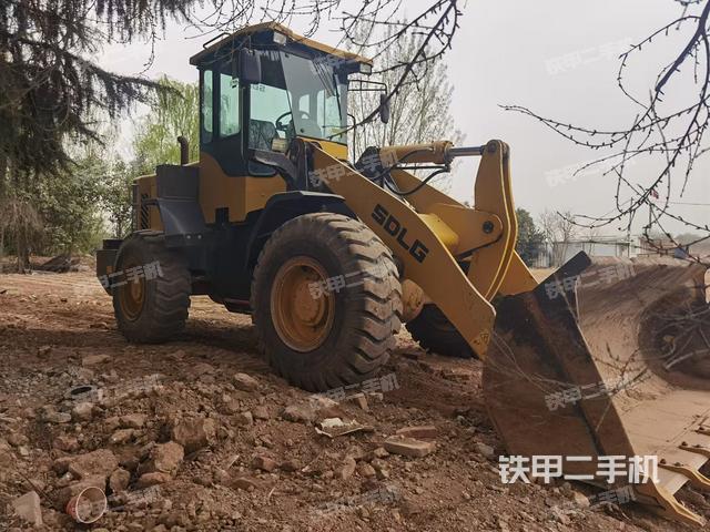 工作裝置整體(整機外觀及大件) 工作裝置整體(整機外觀及大件)