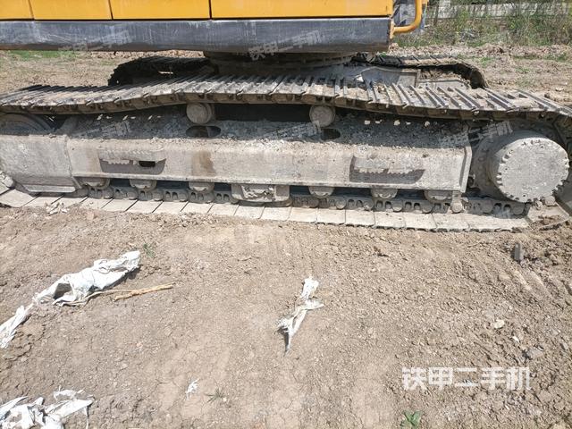 左側(cè)履帶整體?（行走機(jī)構(gòu)）