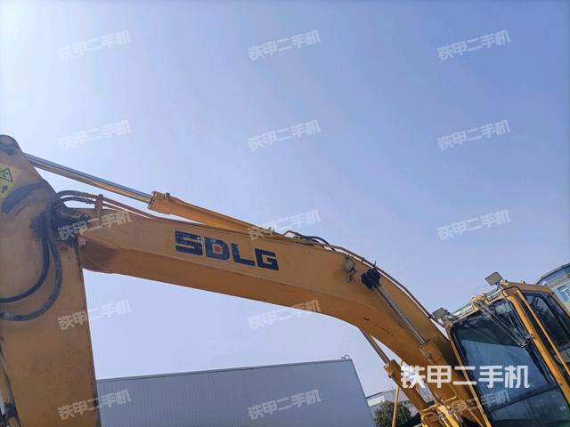 大臂整體?右側(cè)（工作和回轉(zhuǎn)裝置）