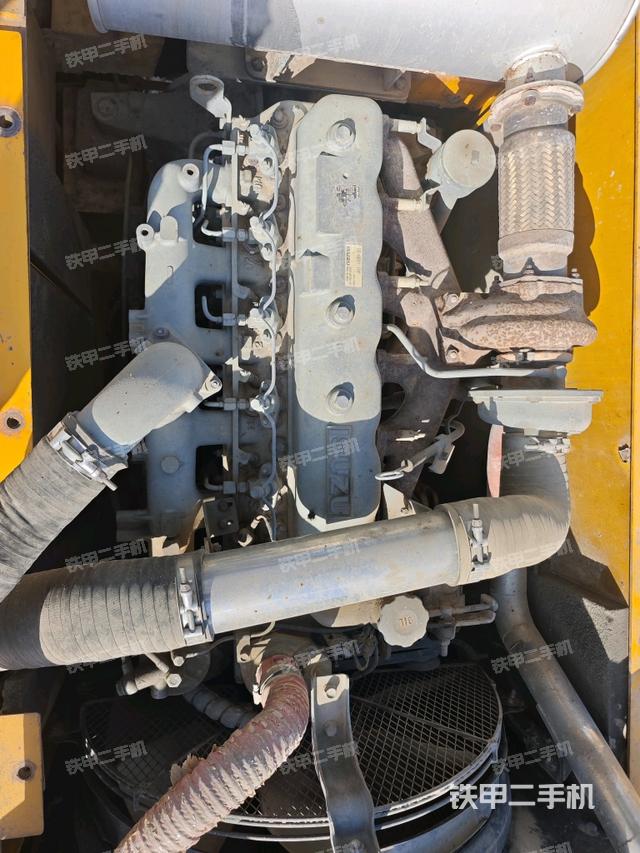 發(fā)動(dòng)機(jī)整體俯視（整機(jī)外觀）