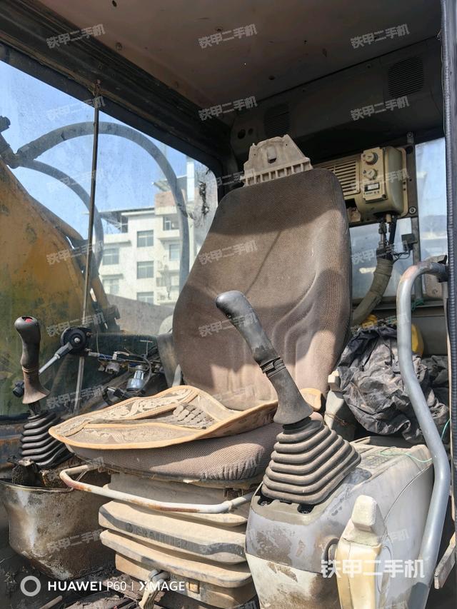 頂棚整體(駕駛室部分) 頂棚整體(駕駛室部分)