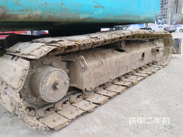 右側(cè)履帶整體?（行走機(jī)構(gòu)）