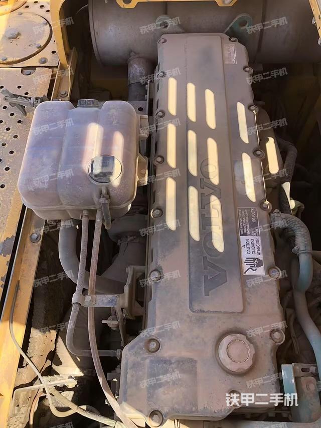 發(fā)動機整體俯視（整機外觀）