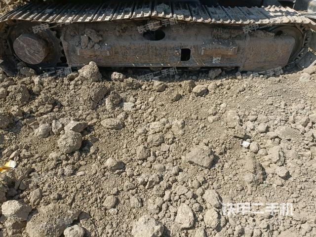 右側(cè)履帶整體?（行走機(jī)構(gòu)）