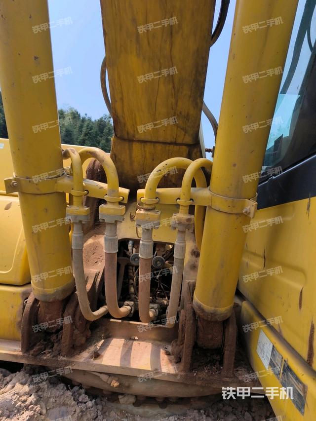 小臂整體右前（工作和回轉(zhuǎn)裝置）