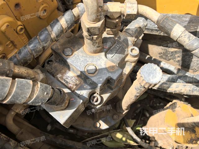 駕駛室頂部俯視（上車部件）