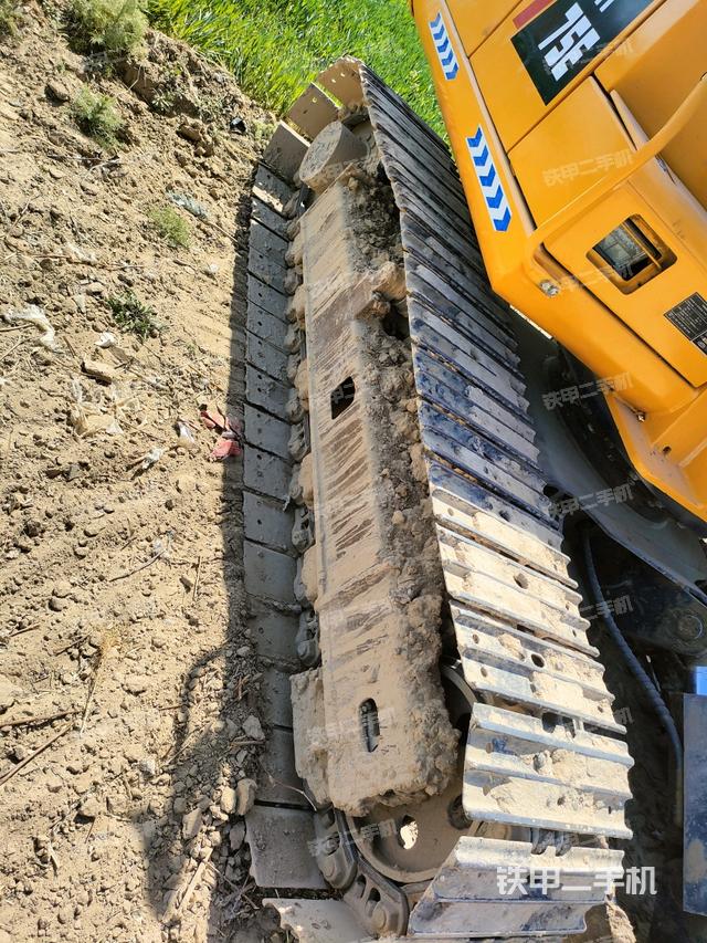 左側(cè)履帶整體?（行走機(jī)構(gòu)）