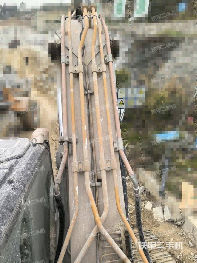 大臂油缸整體?豎拍（工作和回轉(zhuǎn)裝置）