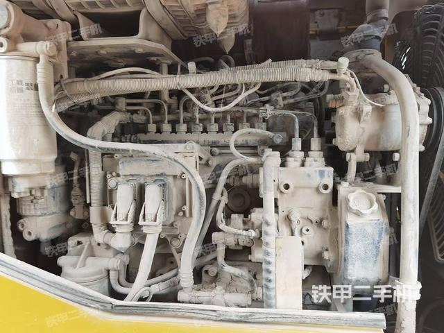 發(fā)動機右側(cè)(整機外觀及大件) 發(fā)動機右側(cè)(整機外觀及大件)