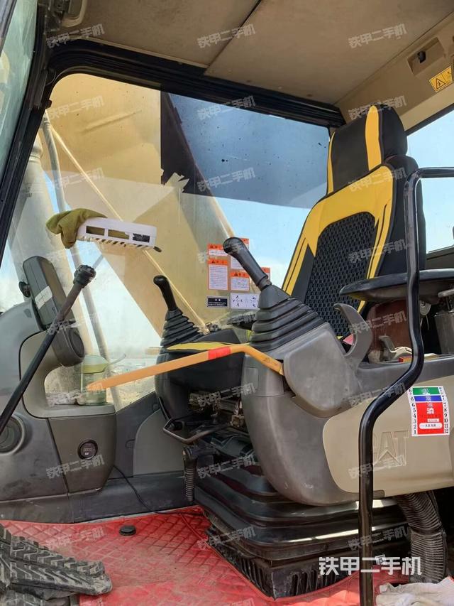 駕駛室整體（整機(jī)外觀）