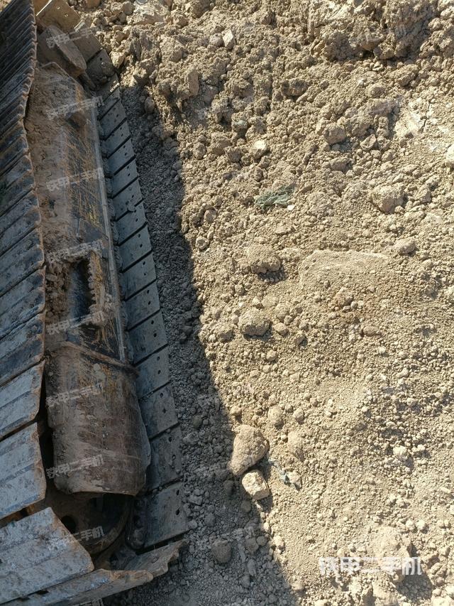 左側(cè)履帶整體?（行走機(jī)構(gòu)）