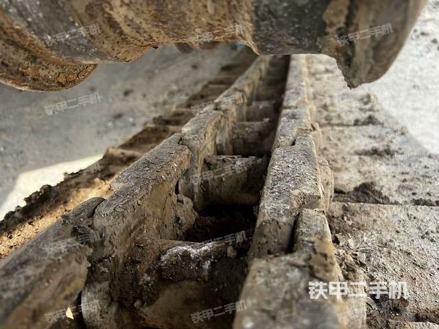 左導(dǎo)向輪（行走機(jī)構(gòu)）