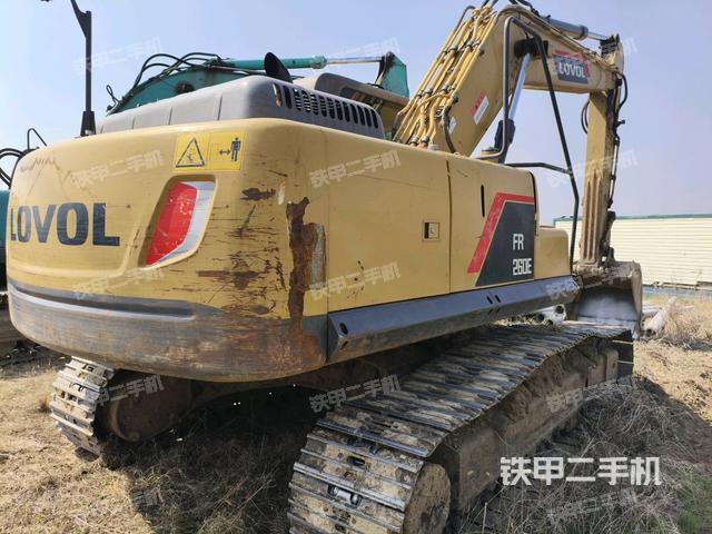 左后45(整機外觀) 左后45(整機外觀)