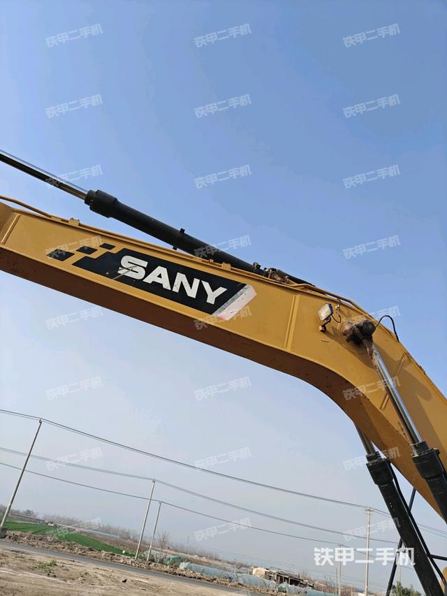 大臂整體?右側（工作和回轉裝置）