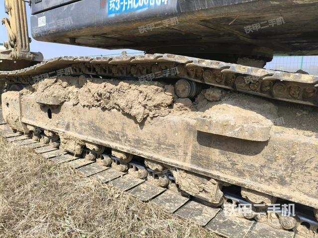 右側履帶整體(行走機構) 右側履帶整體(行走機構)