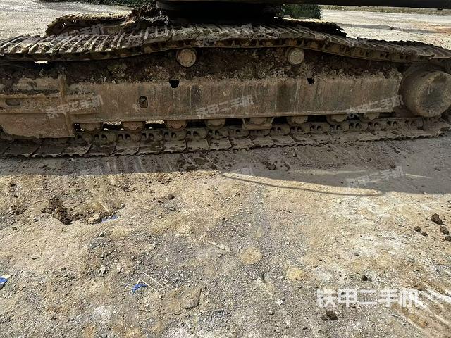 右側(cè)履帶整體（行走機(jī)構(gòu)）