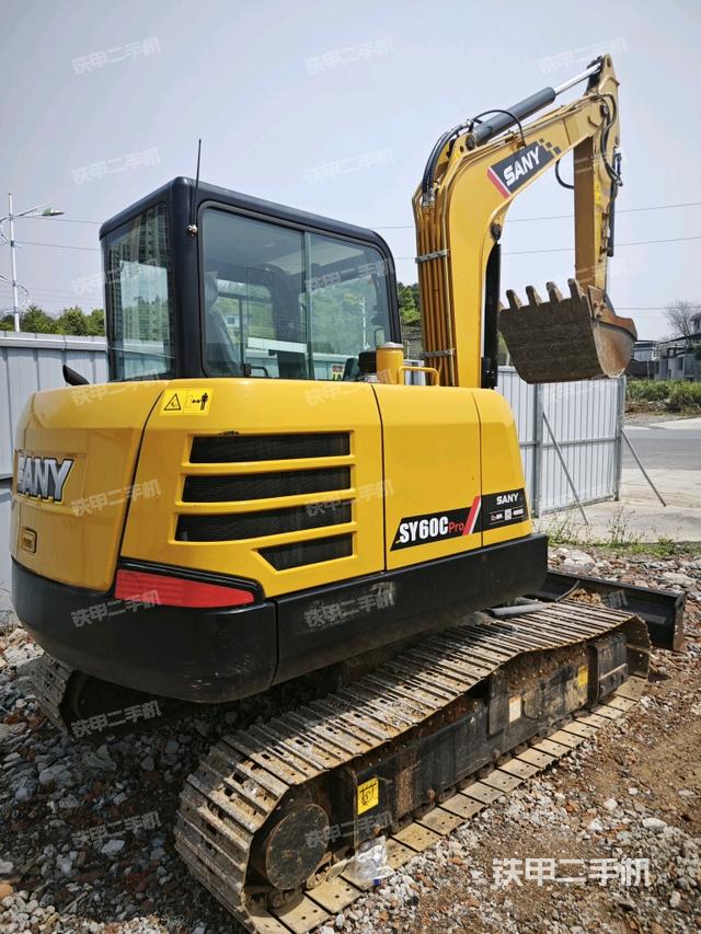 整機右后45°（整機外觀）