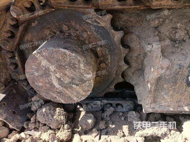 右驅(qū)動(dòng)輪（行走機(jī)構(gòu)）