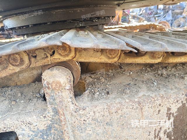 單側(cè)履帶整體（整機(jī)外觀）