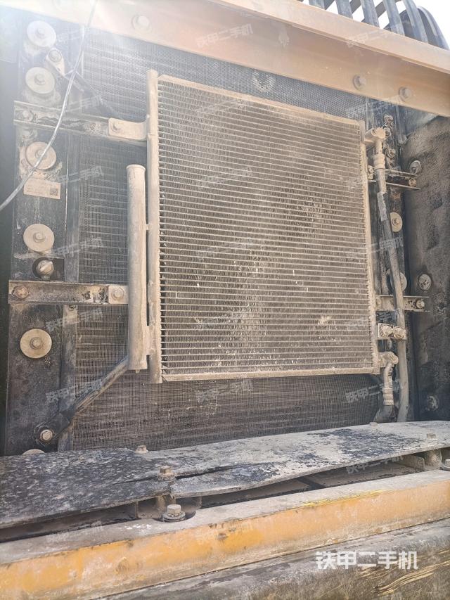 散熱器正面（大件艙室）