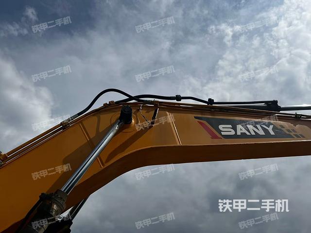 大臂整體?右側(cè)（工作和回轉(zhuǎn)裝置）