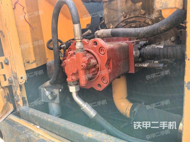 液壓泵斜45?左(大件艙室) 液壓泵斜45?左(大件艙室)