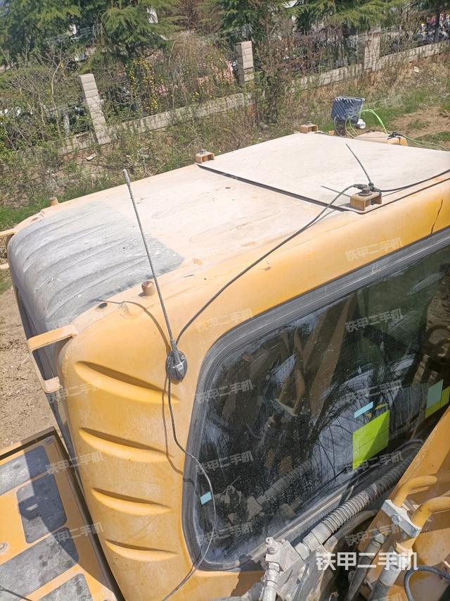 駕駛室頂部俯視（上車部件）