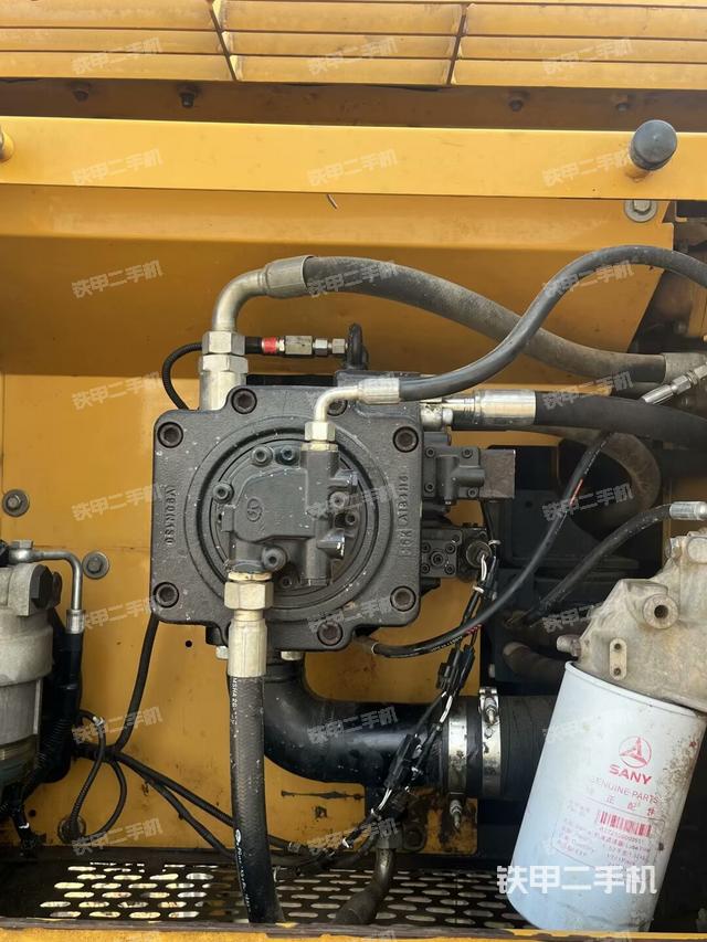 液壓泵室（大件艙室）