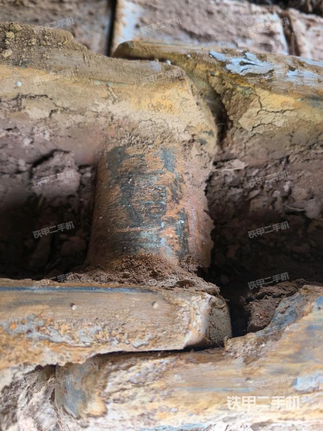 右側(cè)履帶整體（行走機(jī)構(gòu)）