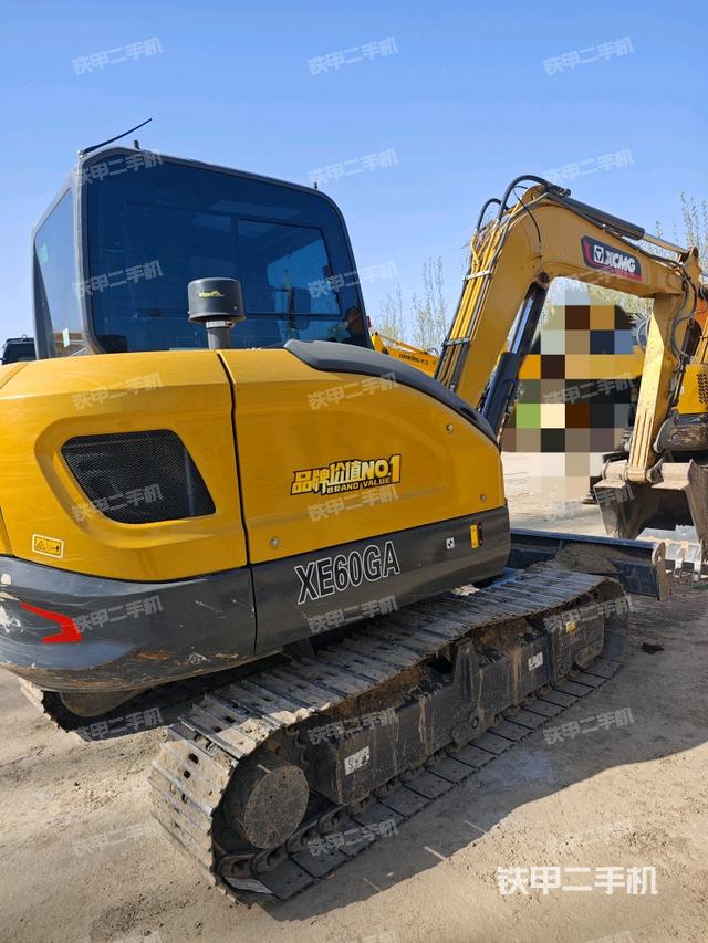 整機右后45°（整機外觀）