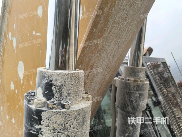 大臂根部?斜視（工作和回轉(zhuǎn)裝置）