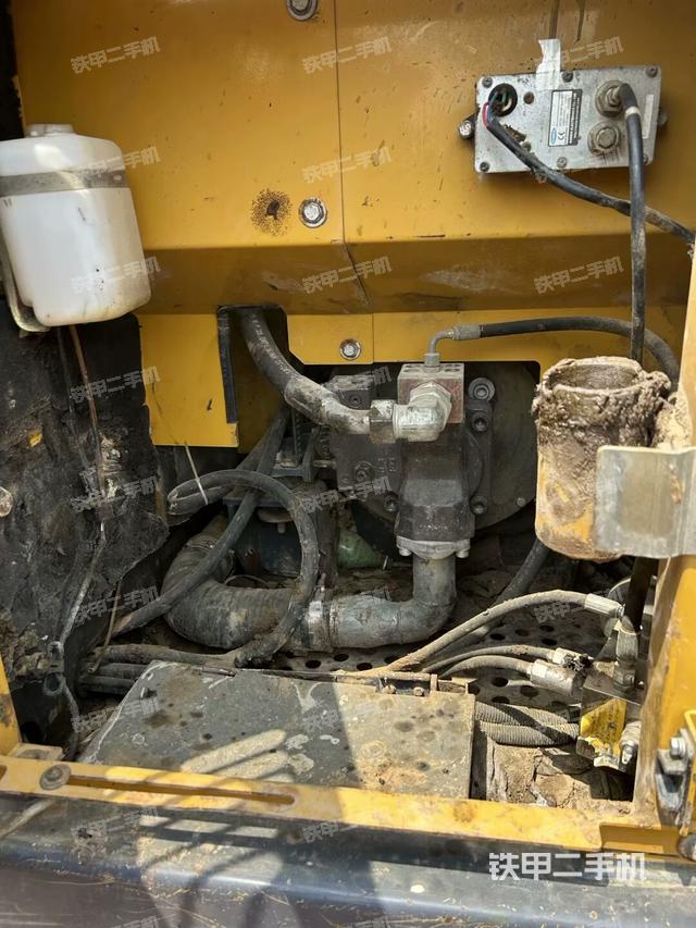 液壓泵室（大件艙室）