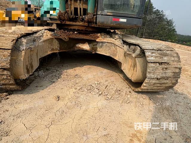 大臂根部?斜視(工作和回轉(zhuǎn)裝置) 大臂根部?斜視(工作和回轉(zhuǎn)裝置)