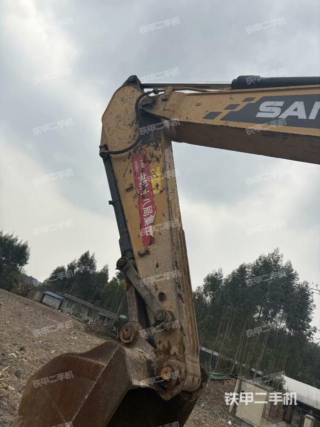 大臂根部?斜視（工作和回轉(zhuǎn)裝置）