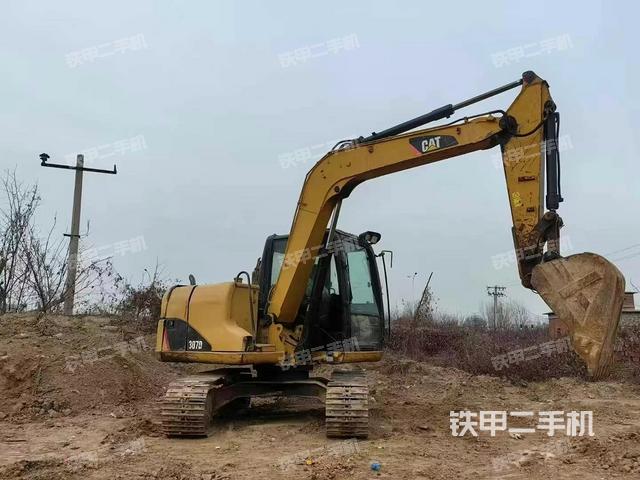 整機(jī)右后45°(整機(jī)外觀) 整機(jī)右后45°(整機(jī)外觀)