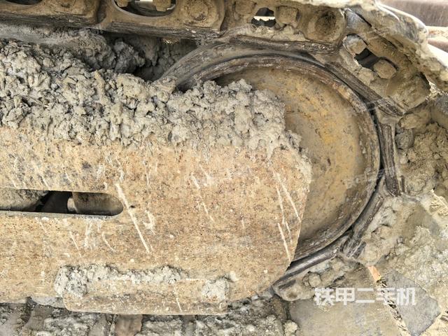 左導(dǎo)向輪（行走機(jī)構(gòu)）