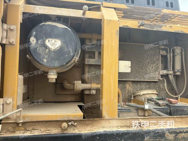 液壓泵室（大件艙室）