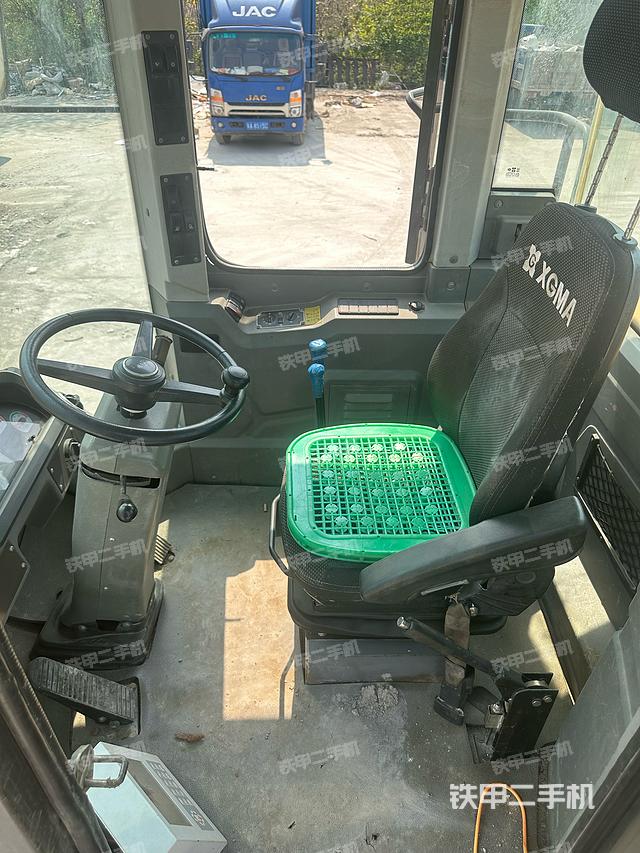 驾驶室工作台（整机外观及大件）