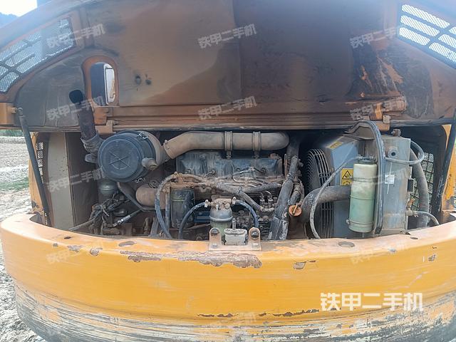 發(fā)動(dòng)機(jī)整體俯視(整機(jī)外觀) 發(fā)動(dòng)機(jī)整體俯視(整機(jī)外觀)