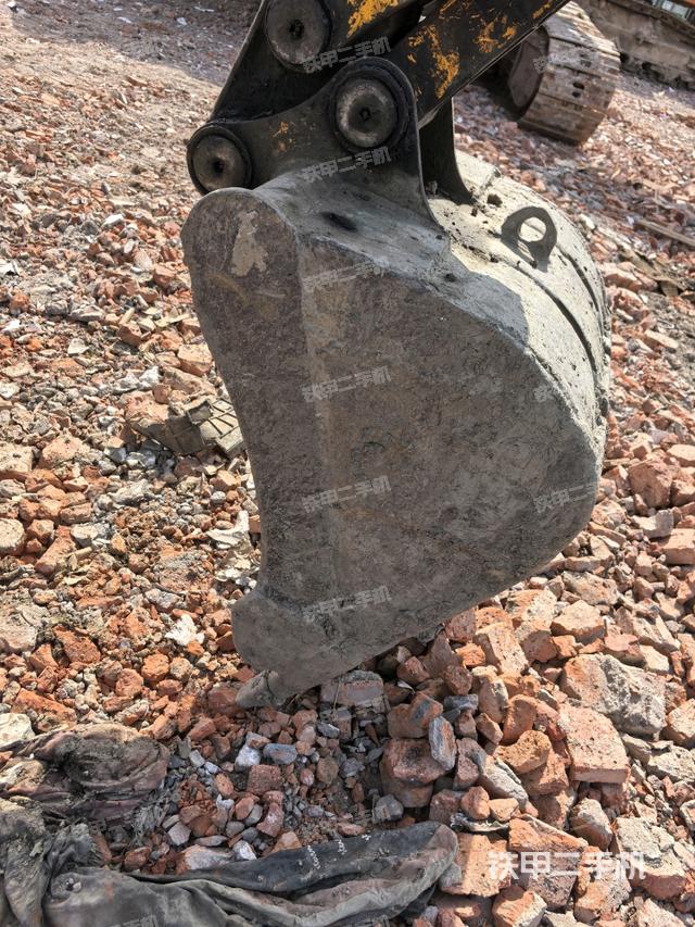 鏟斗45度（工作和回轉(zhuǎn)裝置）