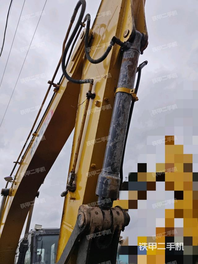 小臂整體右前(工作和回轉(zhuǎn)裝置) 小臂整體右前(工作和回轉(zhuǎn)裝置)