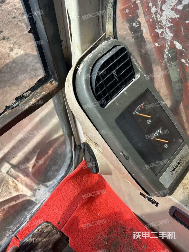 显示屏 （驾驶室部分）