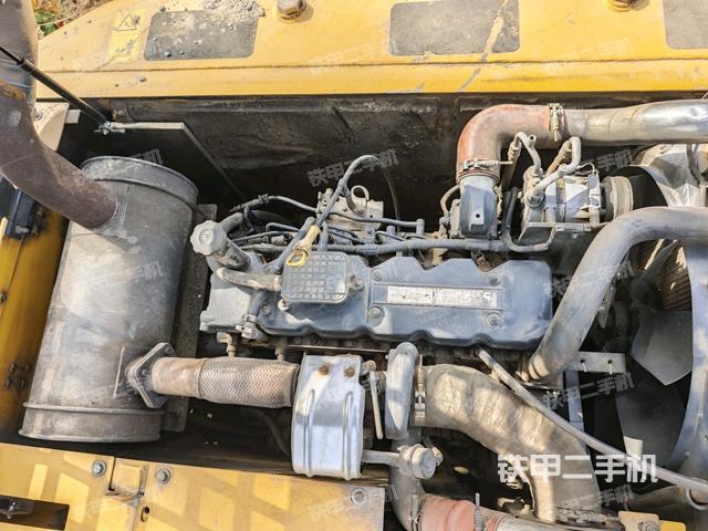 發(fā)動機(jī)整體俯視（整機(jī)外觀）